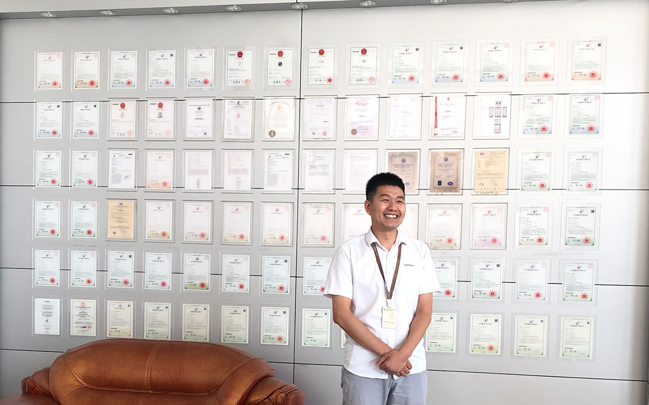 1632546385175525.jpg 20210925-慈溪市市場(chǎng)管理局專利科領(lǐng)導(dǎo)來我司進(jìn)行調(diào)研-2.jpg